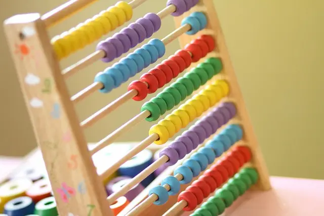 Comment choisir des fournitures scolaires adaptées à chaque élève