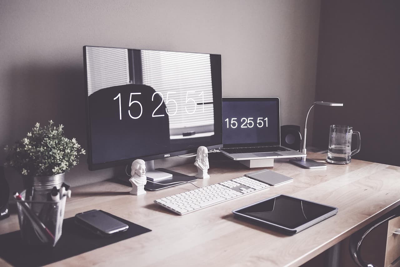Top 8 des fournitures pour votre télétravail efficace
