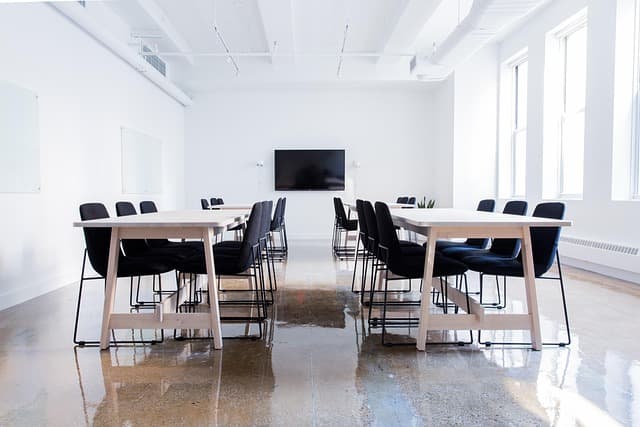 Comment bien choisir vos fournitures de bureau pour gagner en efficacité
